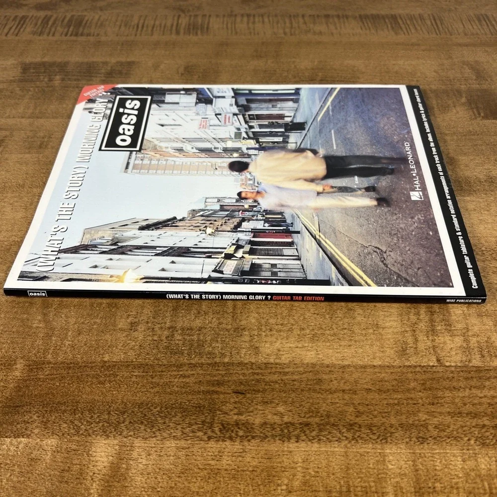 OASIS: (WHAT'S THE STORY) MORNING GLORY?‎ Hal Leonard Guitar Tablature Songbook